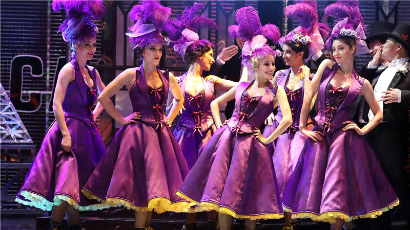 第一幕:巴黎,彭特威德罗大使馆宴会